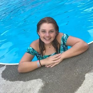 Meet your Posher, Abby claire